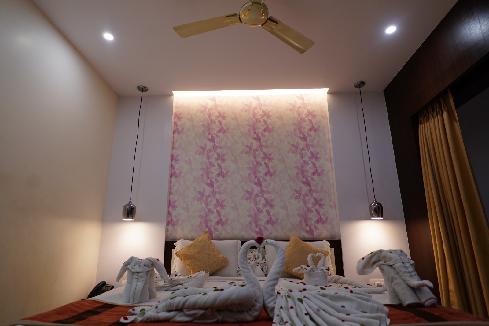 Double Bed Deluxe Room